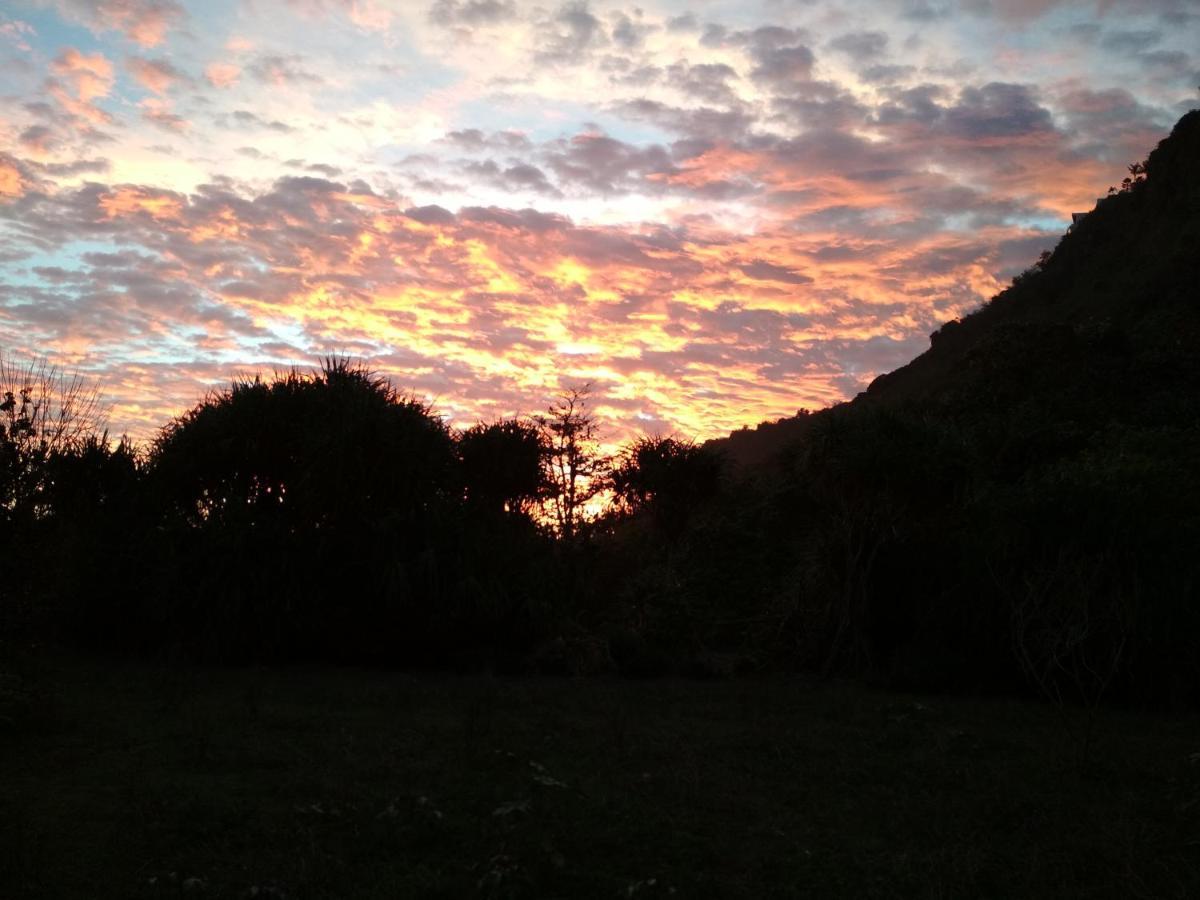 Nunggalan Hut Villa อูลูวาตู ภายนอก รูปภาพ